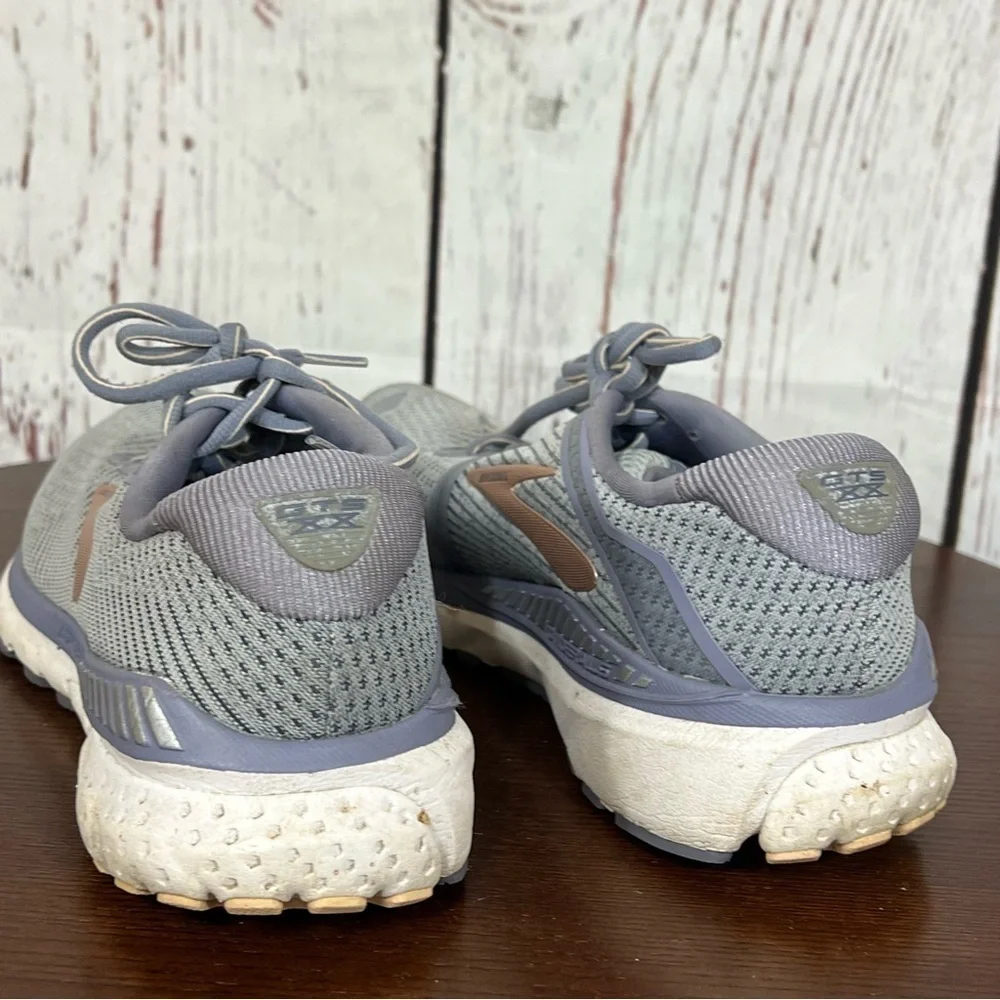 Brooks Gray Women’s Athletic Shoes Breathable Mesh Cushioned Midsole 10.5 GUC